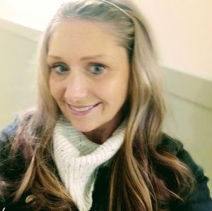 Meet your Posher, Angie